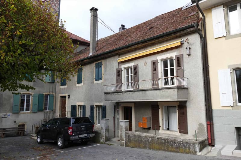 Spacieux logement de 5,5 pièces de charme au cur de la Vieille-Ville de Cossonay (1)
