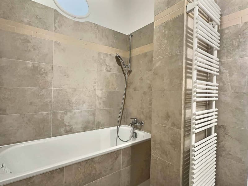 Spacieux logement de 5,5 pièces de charme au cur de la Vieille-Ville de Cossonay (8)