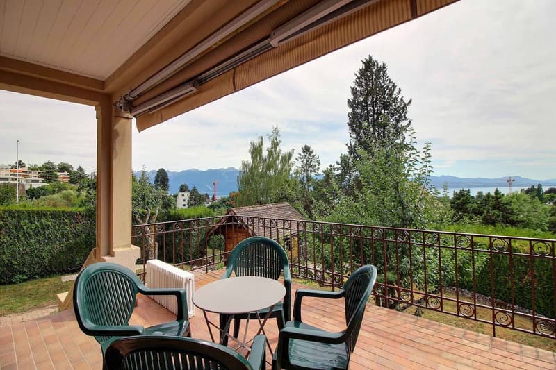 Magnifique appartement avec terrasse, grand jardin privatif et vue sur le lac Lausanne (1)