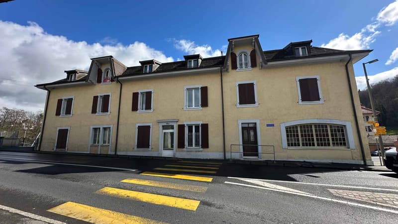 Studio lumineux avec cuisine rénovée à proximité de la gare (1)