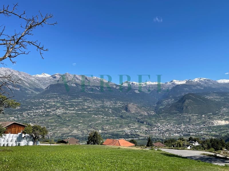 Nouvelle maison familiale avec vue imprenable (8)