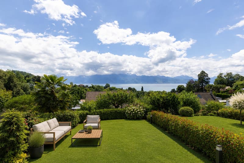Duplex en rez-de-jardin avec vue lac (1)