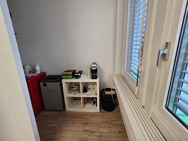 A louer surface administrative complètement aménagée (9)