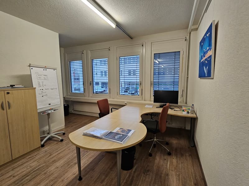 A louer surface administrative complètement aménagée (5)
