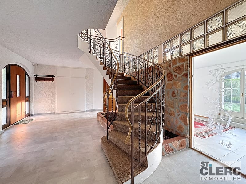 Bel appartement de 7 pièces avec jardin privatif (4)