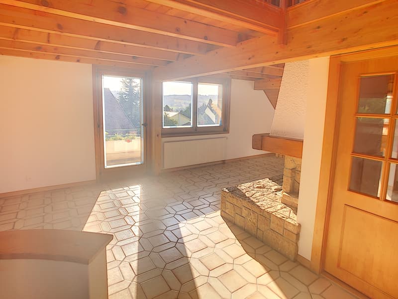Au coeur de la bourgade d'Oron-la-Ville  5.5 pièces en triplex (5)