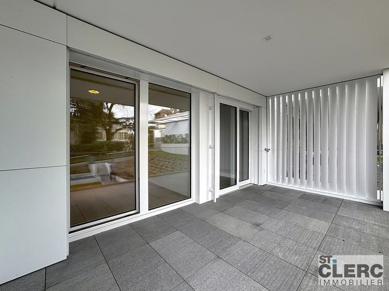 Magnifique appartement de 2,5 pièces avec terrasse (6)