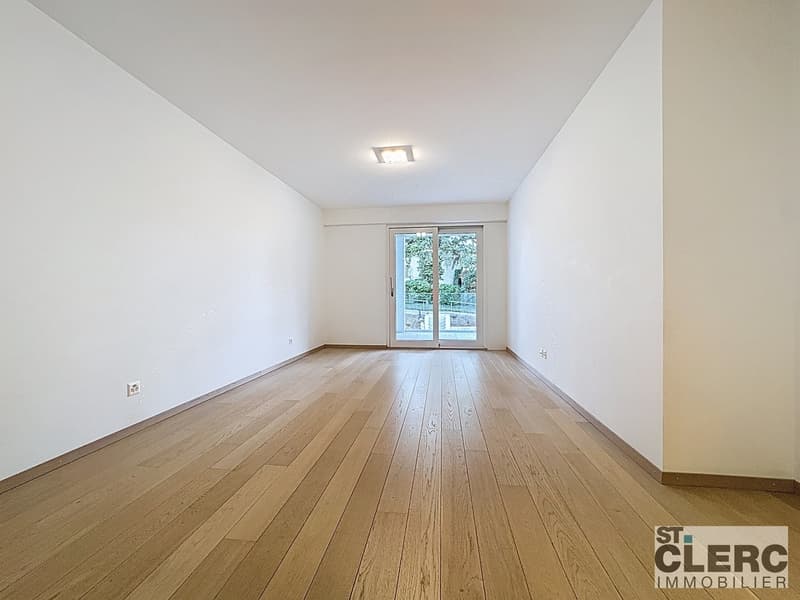 Magnifique appartement de 2,5 pièces avec terrasse (3)