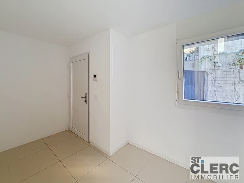 Bel appartement avec grande terrasse (7)