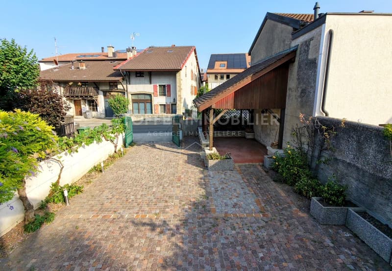 Spacieuse maison de village, 5 chambres - Co-Exclusivité (2)
