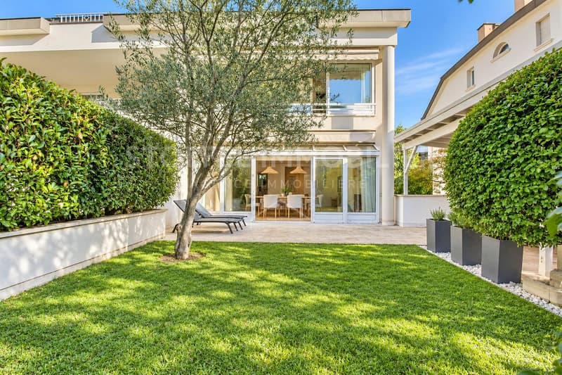Magnifique Townhouse avec jardin arboré - Exclusivité (1)