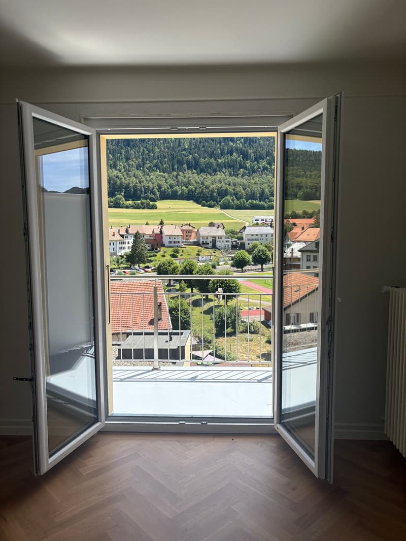 Charmant appartement de 3,5 pièces avec grand balcon à Vallorbe (1)
