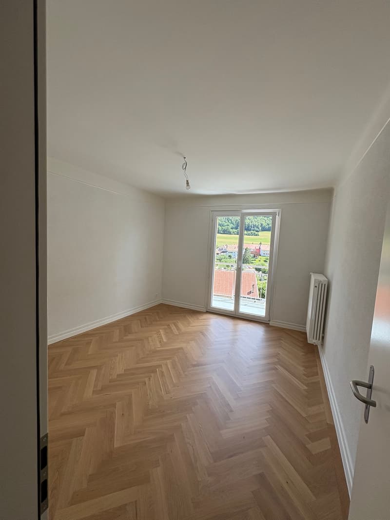 Charmant appartement de 3,5 pièces avec grand balcon à Vallorbe (3)