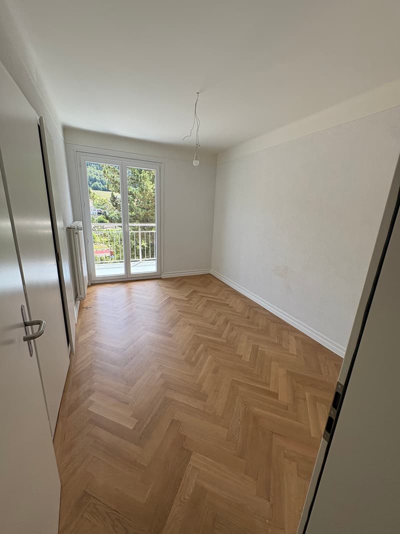 Charmant appartement de 2,5 pièces avec balcon à Vallorbe (3)