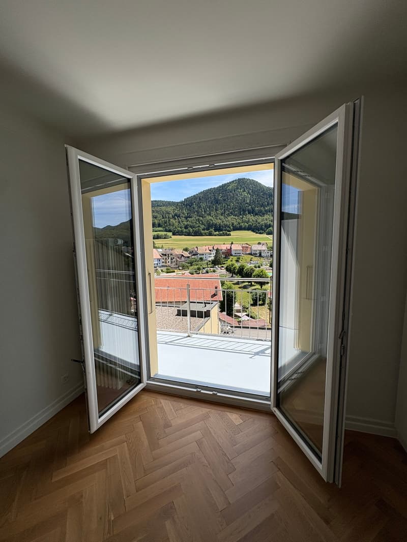 Charmant appartement de 2,5 pièces avec balcon à Vallorbe (1)