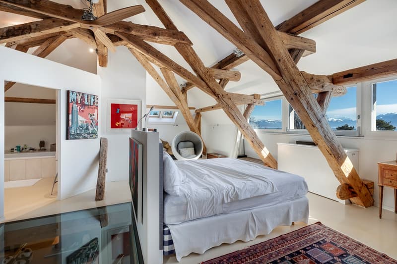 Sublime propriété de maître pieds dans l'eau avec plage privée et garage à bateaux (9)