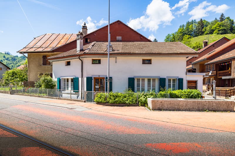 Maison villageoise de caractère entre Bulle et Gstaad (1)