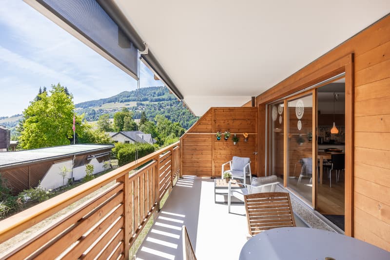 Appartement contemporain de 2½ pièces avec vaste balcon (7)