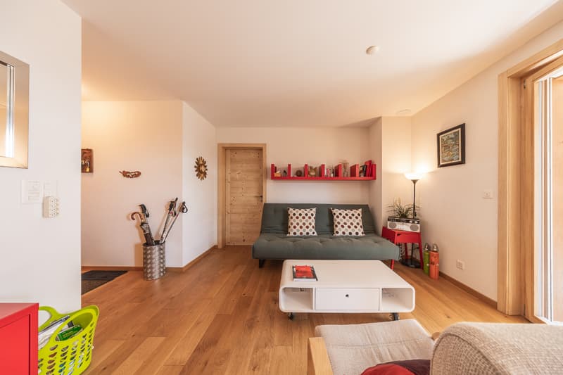 Appartement contemporain de 2½ pièces avec vaste balcon (10)