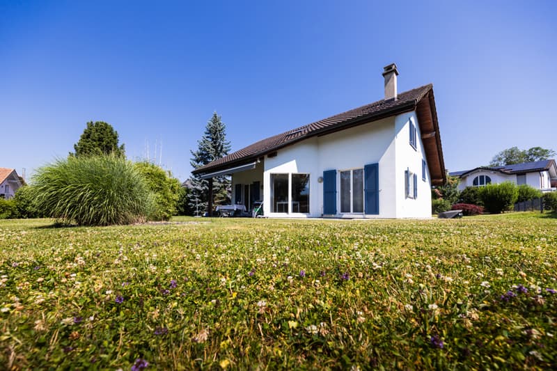 Villa individuelle sur splendide parcelle arborée (3)