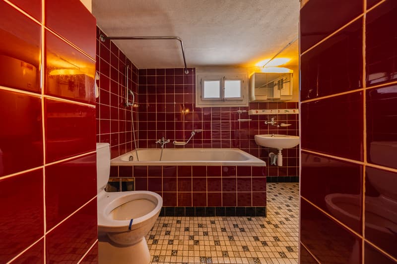 Maison de caractère à réinventer au coeur de Charmey (12)