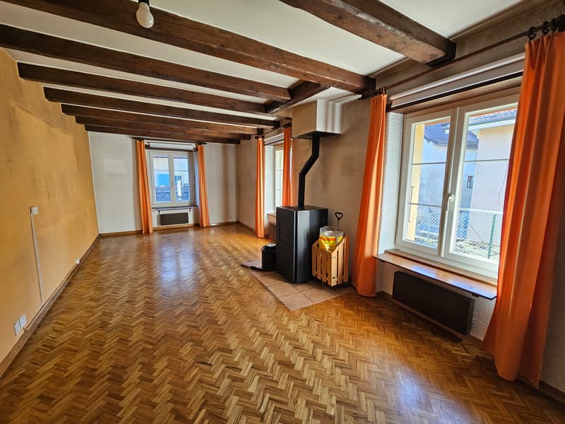Maison villageoise avec grand jardin (3)
