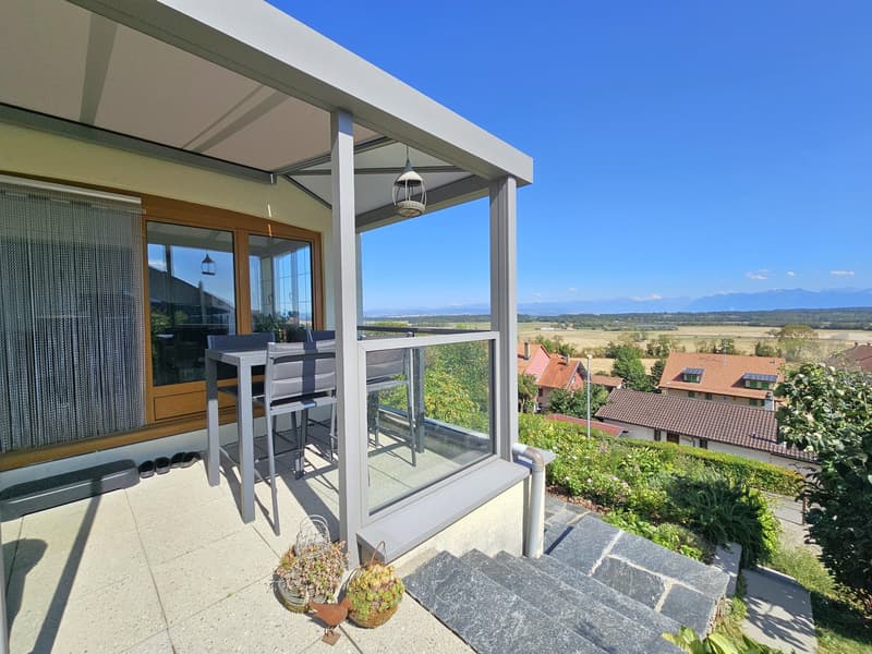 Villa individuelle avec vue panoramique sur la campagne et les Alpes (2)