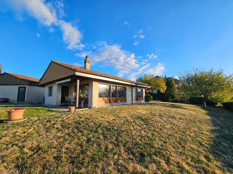 Villa individuelle avec magnifique dégagement sur la campagne et les Alpes (2)