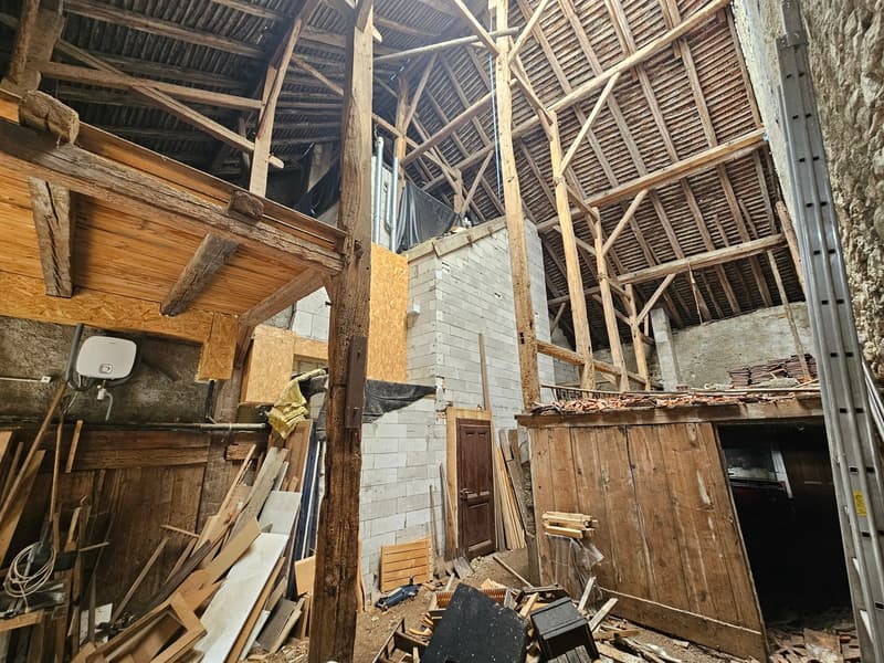 Maison villageoise à rénover. Rural avec potentiel (6)