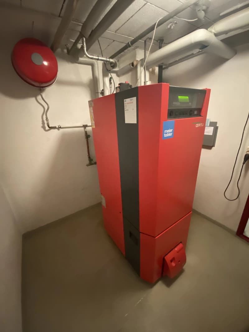 Charmante maison de 7 pièces à Bex (9)