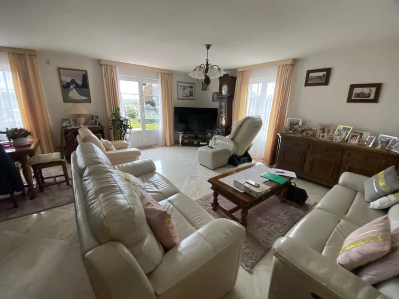 Semi-detached 6-room house with swimming pool in Echandens (6)