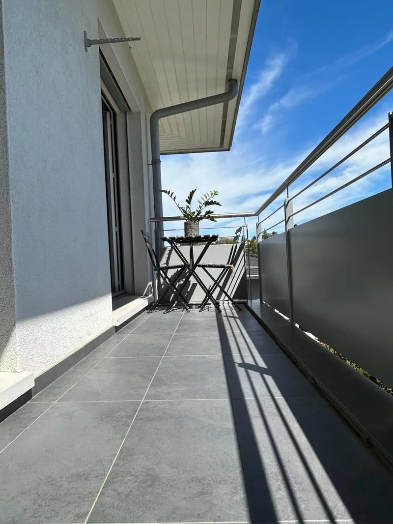 Bel appartement en attique de 4,5 pièces à Ecublens (8)