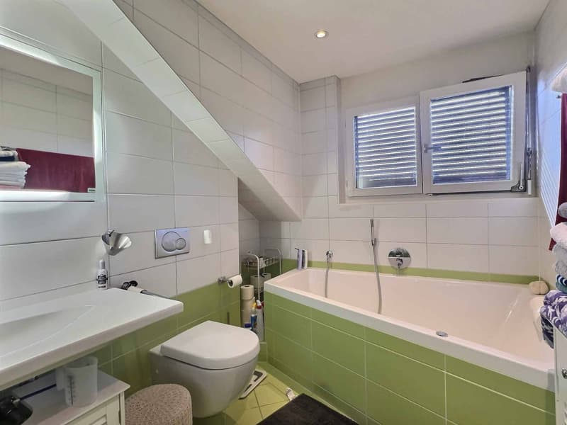 Bel appartement mansardé sur les hauts de Tavel ! (5)