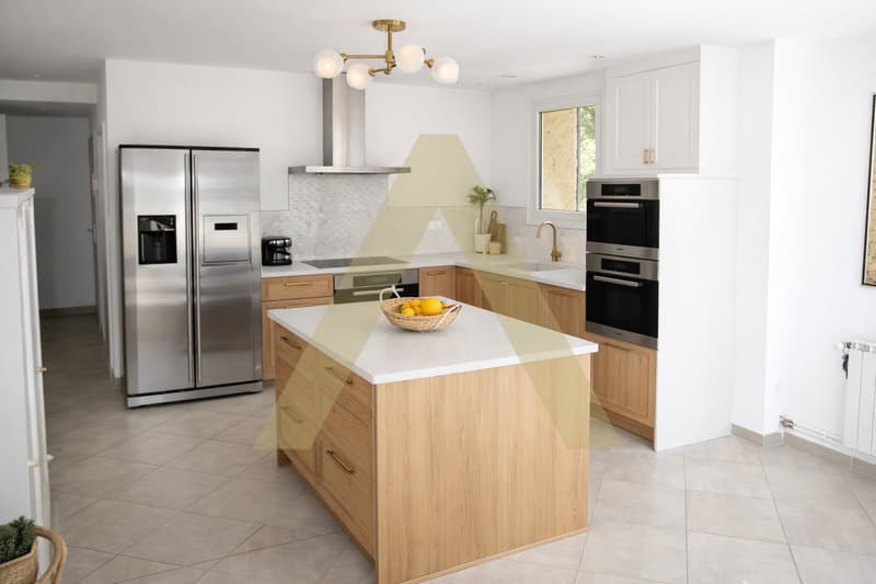 Magnifique propriété de 3 villas proches d'Avignon (4)