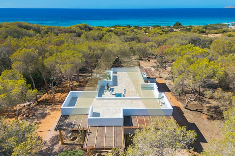 Villa exceptionnelle avec vue sur la mer et licence touristique (1)