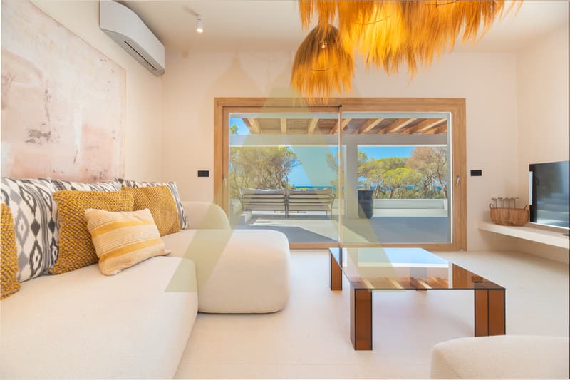 Villa exceptionnelle avec vue sur la mer et licence touristique (8)