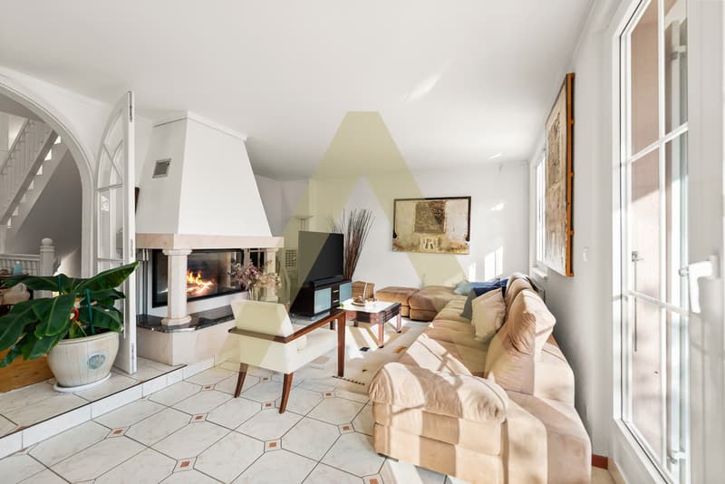 Une villa aux volumes exceptionnels, à deux pas de la plage (4)