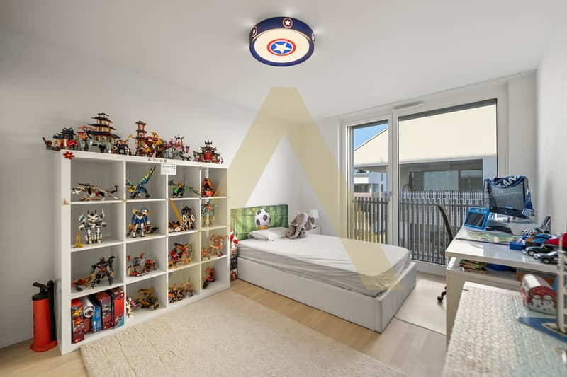 Lumineux appartement aux finitions élégantes (6)