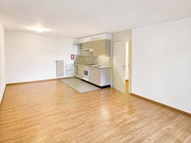 Grand 2,5 pièces avec balcon dans un cadre verdoyant (4)