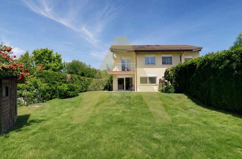 EPALINGES - UNE MAISON FAMILIALE AU COEUR DE LA VERDURE (3)