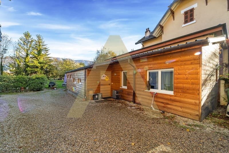 Villa face au Salève avec grand potentiel (8)