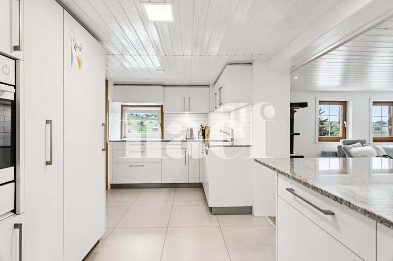 Jolie ferme rénovée de 5.5 pièces à vendre à Senèdes (5)
