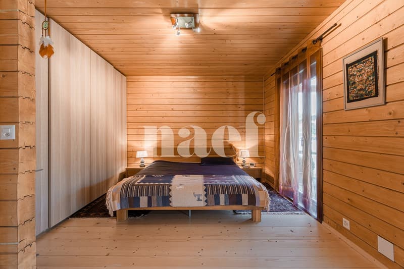 Maison en bois massif de 3.5 pièces avec terrasse et jardin à vendre à Cheyres (6)