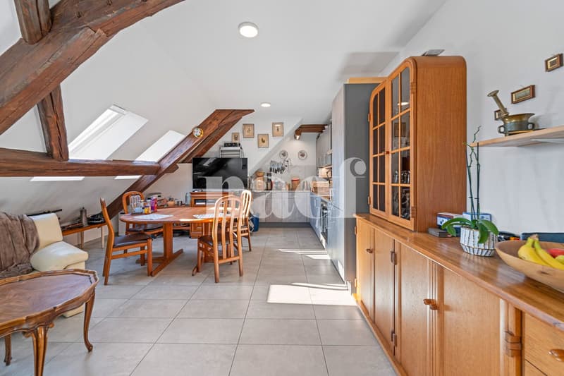 Appartement de 4 pièces mansardé dans les combles à vendre à Cottens (2)