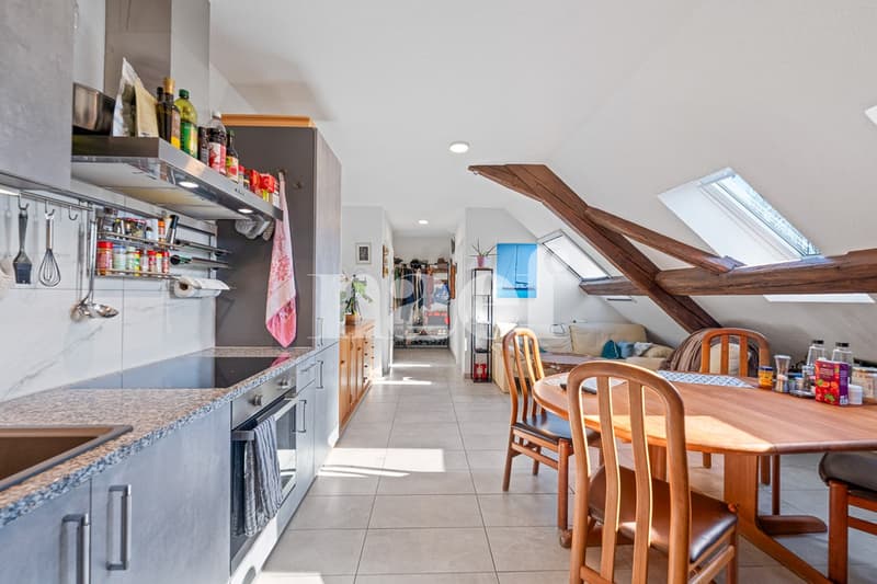 Appartement de 4 pièces mansardé dans les combles à vendre à Cottens (3)