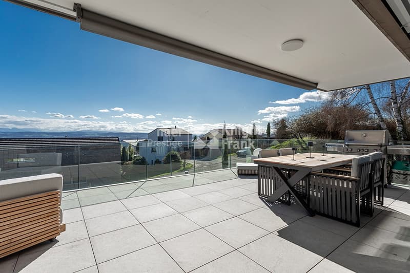Magnifique appartement attique de 4.5 pièces avec vue imprenable sur le lac de Morat à vendre à Lugnorre (8)