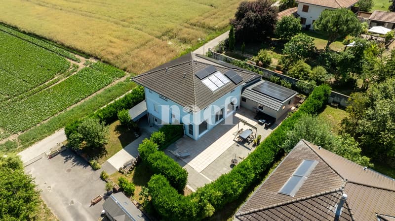 Lumineuse villa familiale de 5.5 pièces avec studio indépendant et spa (13)