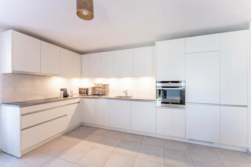 Appartement de 4.5 pièces au rez-de-chaussée avec terrasse et jardin à vendre à Prez-vers-Noréaz (2)