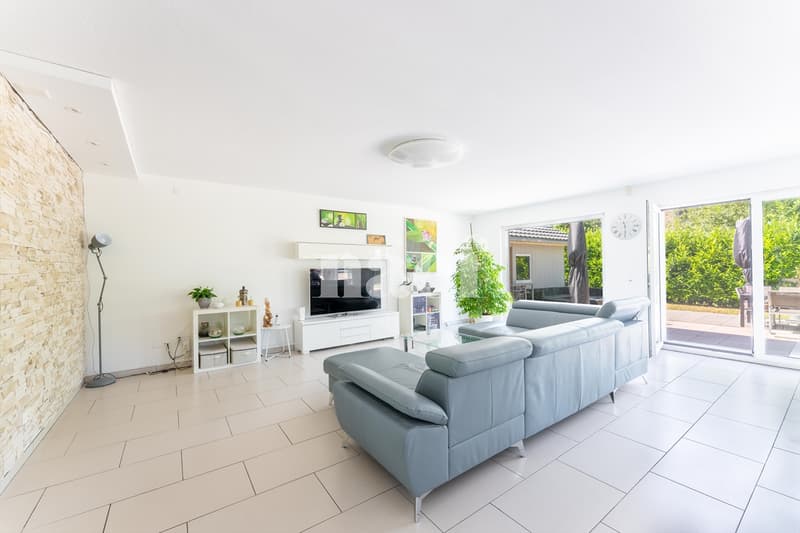 Lumineuse villa familiale de 5.5 pièces avec plusieurs espaces de détente à vendre à Cudrefin (5)