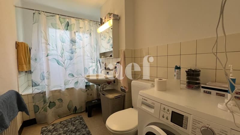 Chaleureux logement de 3 pièces situé au 1er étage. (5)